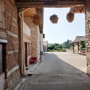 https://la-ferme-du-grand-faubourg.hotels-rhonealpes.com